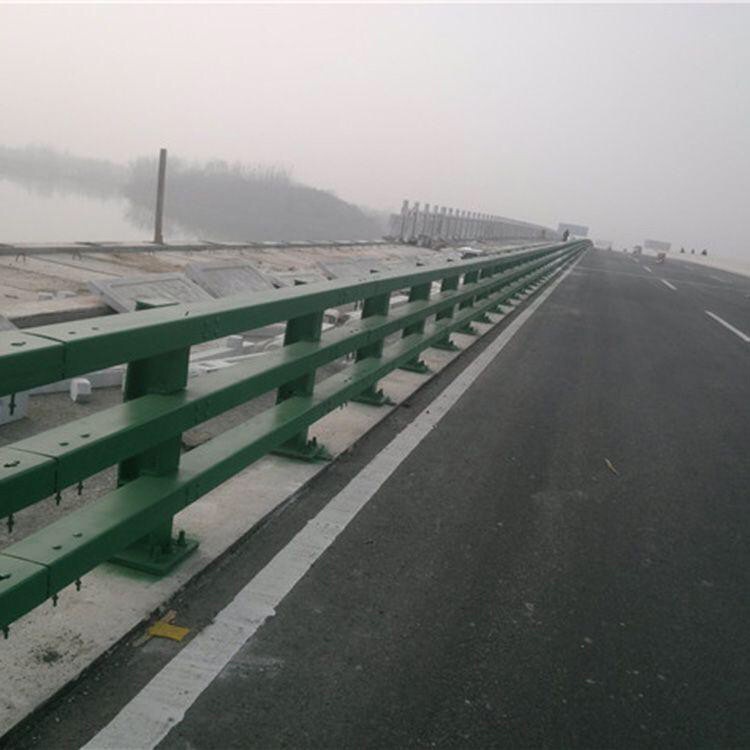 邯鄲南水北調(diào)防撞護欄完美驗收